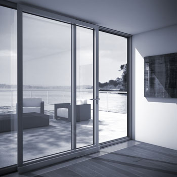 Элегантность и удобство стеклянных дверей
